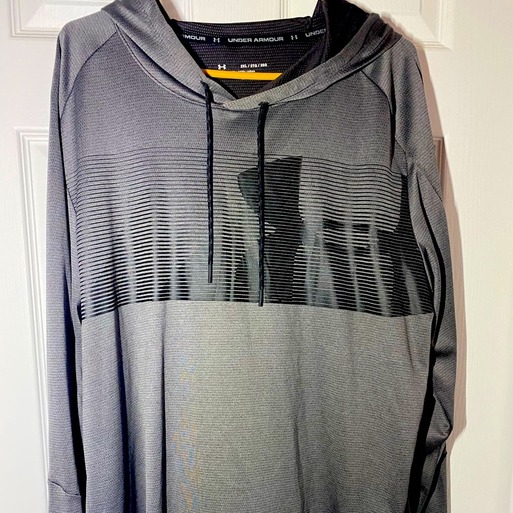 Under Armour Hoodie - 2XL